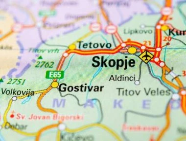 «Βαλίτσα» Ν. Κοτζιά για Σκόπια την στιγμή που ο Ζ. Ζάεφ «βλέπει» λύση του ονοματολογικού τον Ιούλιο